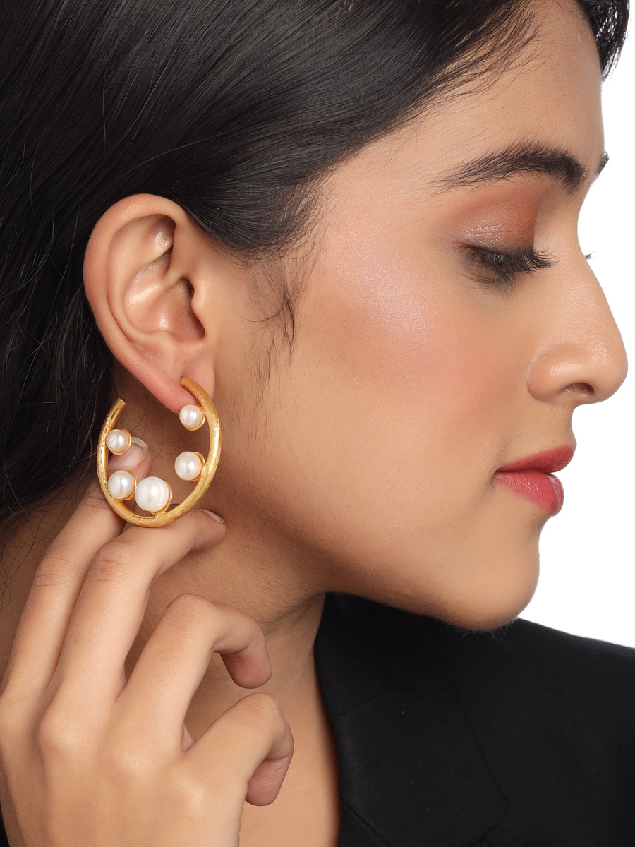 Classic Round Earrings with Pearls 18k Gold Plated